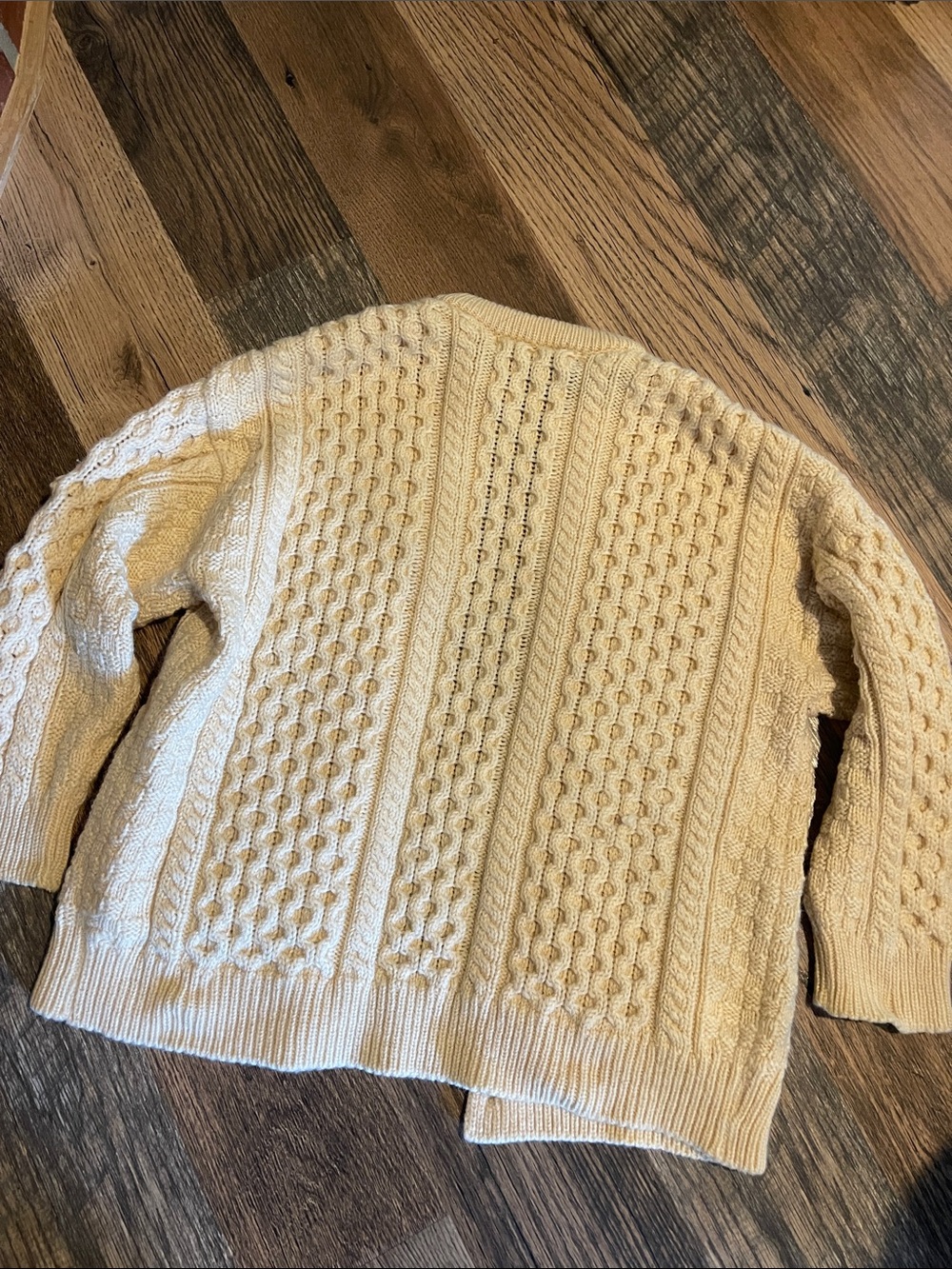 Inis Crafts Irish Wool Cable Knit Cardigan M - Picture 4 of 7